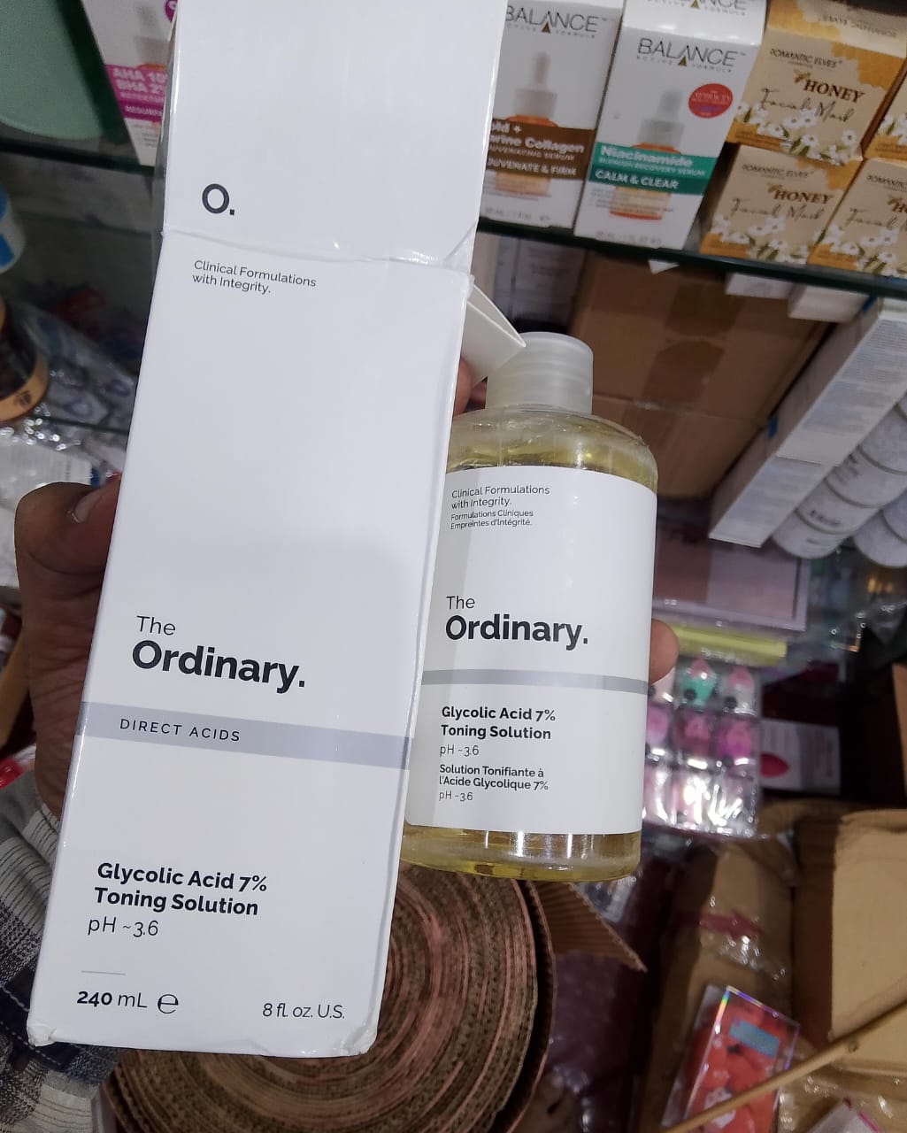 The Ordinary Glycolic Acid 7% Exfoliating Toner+ the ordinary Niacinamide 10% + Zinc 1%