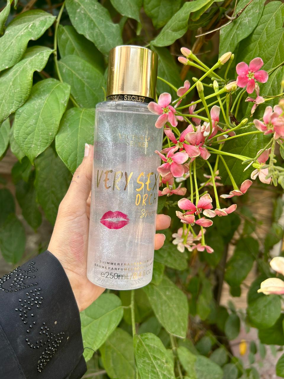 VICTORIA SECRET VERY SEXY NIGHT SHIMMER BODY MIST